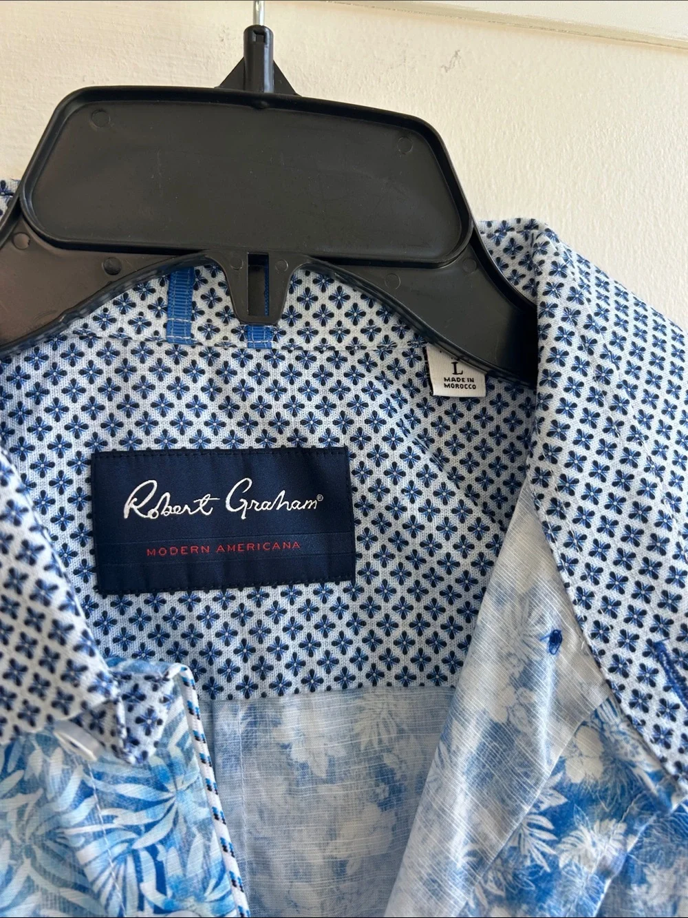 Robert Graham Mixed Blue Floral Split-Pattern Short Sleeve Shirt